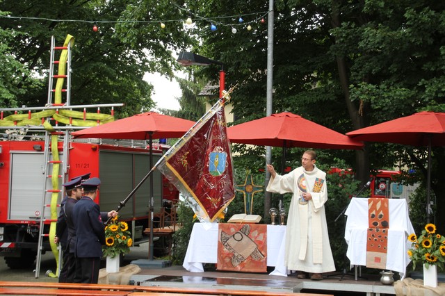 Weihe unserer Traditionsfahne